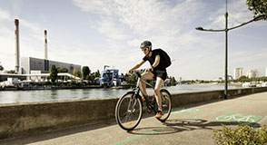 En vélo ou à bicyclette, le Département vous propose cinq bonnes raisons de pédaler.