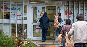 Le supermarché coopératif et participatif Coquelicoop  a ouvert ses portes à Fresnes ! Un projet solidaire soutenu par le Département.