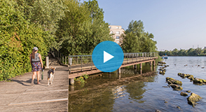 A l'occasion de la journée mondiale de l'eau, découvrez en vidéo la variété des cours d'eau, berges et lieux de loisirs nautiques du Val-de-Marne.