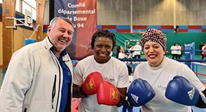 Retour en images sur "Les Victorieuses", avec l'athlète Dora Tchakounté. Cette initiative de boxe met les femmes à l'honneur pour encourager le sport au féminin.