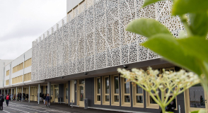 Avec pr&egrave;s d&rsquo;1 million de m&sup2; de b&acirc;timents, le D&eacute;partement dispose d'un fort potentiel d'&eacute;conomies d'&eacute;nergie et s'engage donc &agrave; r&eacute;duire leurs consommations &eacute;nerg&eacute;tiques.