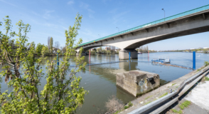 A partir du 24 avril, le Département procède à la modernisation du pont de Villeneuve afin de sécuriser la traversée des usagers. Une voie sera fermée dans le sens Villeneuve-Saint-Georges > Villeneuve-le-Roi.