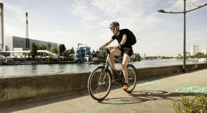 Les prochains projets cyclables du Département concernent notamment la réalisation en 2024, de pistes cyclables sur la RD 6 à Charenton-le-Pont et sur la RD 120 entre Vincennes et Paris.