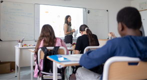 Construction, entretien, restauration, prévention ou encore équipement numérique : le Département met tout en œuvre pour favoriser la réussite de l'ensemble des élèves et concourir au bien vivre au collège.