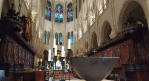 Le week-end dernier, quelques privilégiés ont eu la chance d’assister à la réouverture de la cathédrale Notre-Dame de Paris. Parmi eux, l'une de nos journalistes a recueilli pour vous des clichés exclusifs !