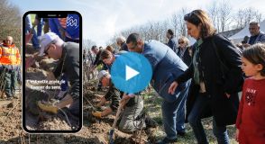 Retour en vidéo sur la dernière plantation citoyenne, qui a eu lieu sur la Végétale à Villecresnes. Au total, 150 arbustes ont été plantés par une centaine de participants plus que motivés ! 