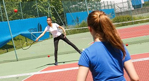 Le Département participe au coût de la licence de sport UNSS pour les collégiennes (4e/3e)